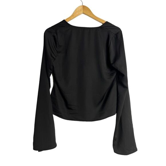 Tobi Tops Paradise tie front Bell Sleeve Blouse Black sz SP - Picture 9 of 9